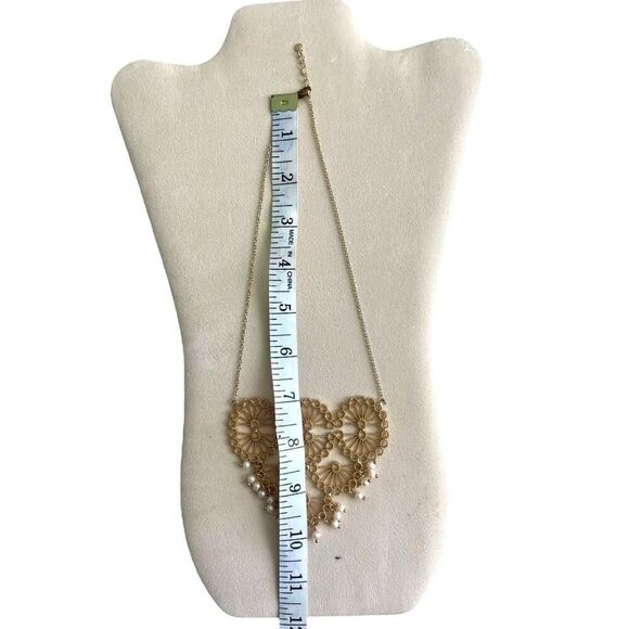 Lace Bib Necklace Floral Statement Necklace with Pearl Accents - Picture 4 of 4